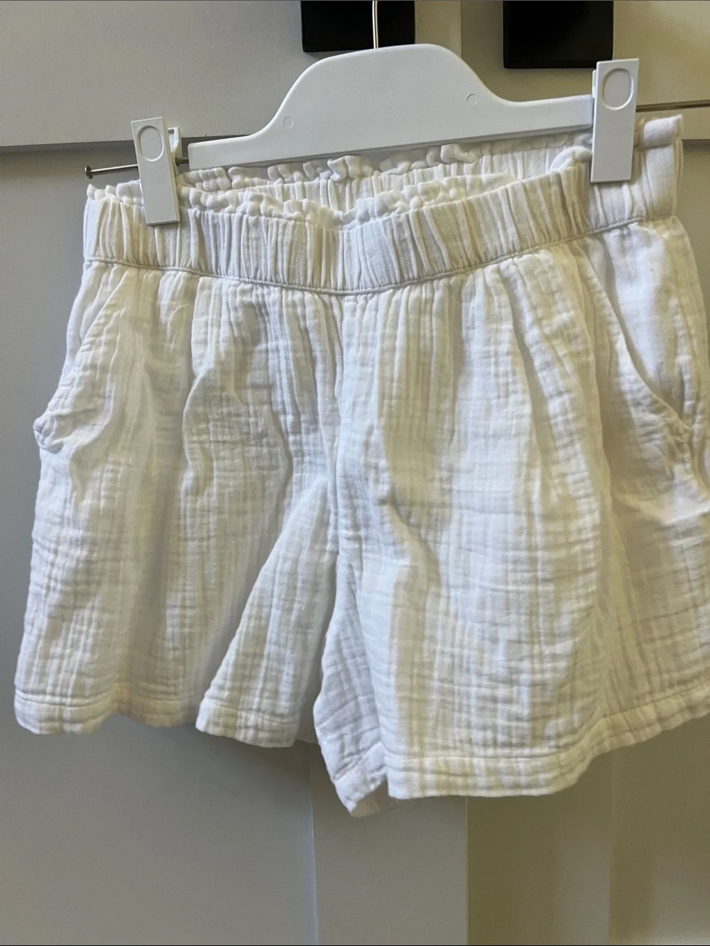 GAP Girls White Gauze Ruffle Sleeve Top & Shorts